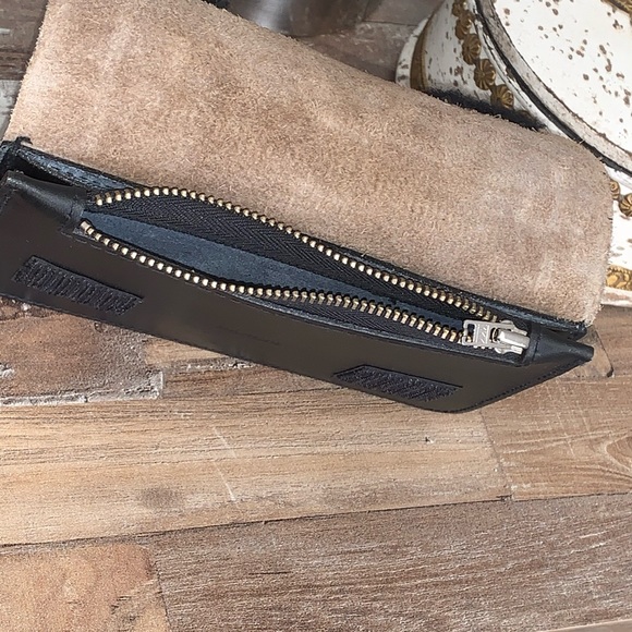 DANIER - Picture 8 of 11